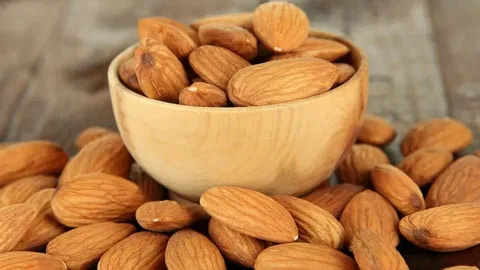 خرید و فروش بادام درختی یزد با شرایط فوق العاده